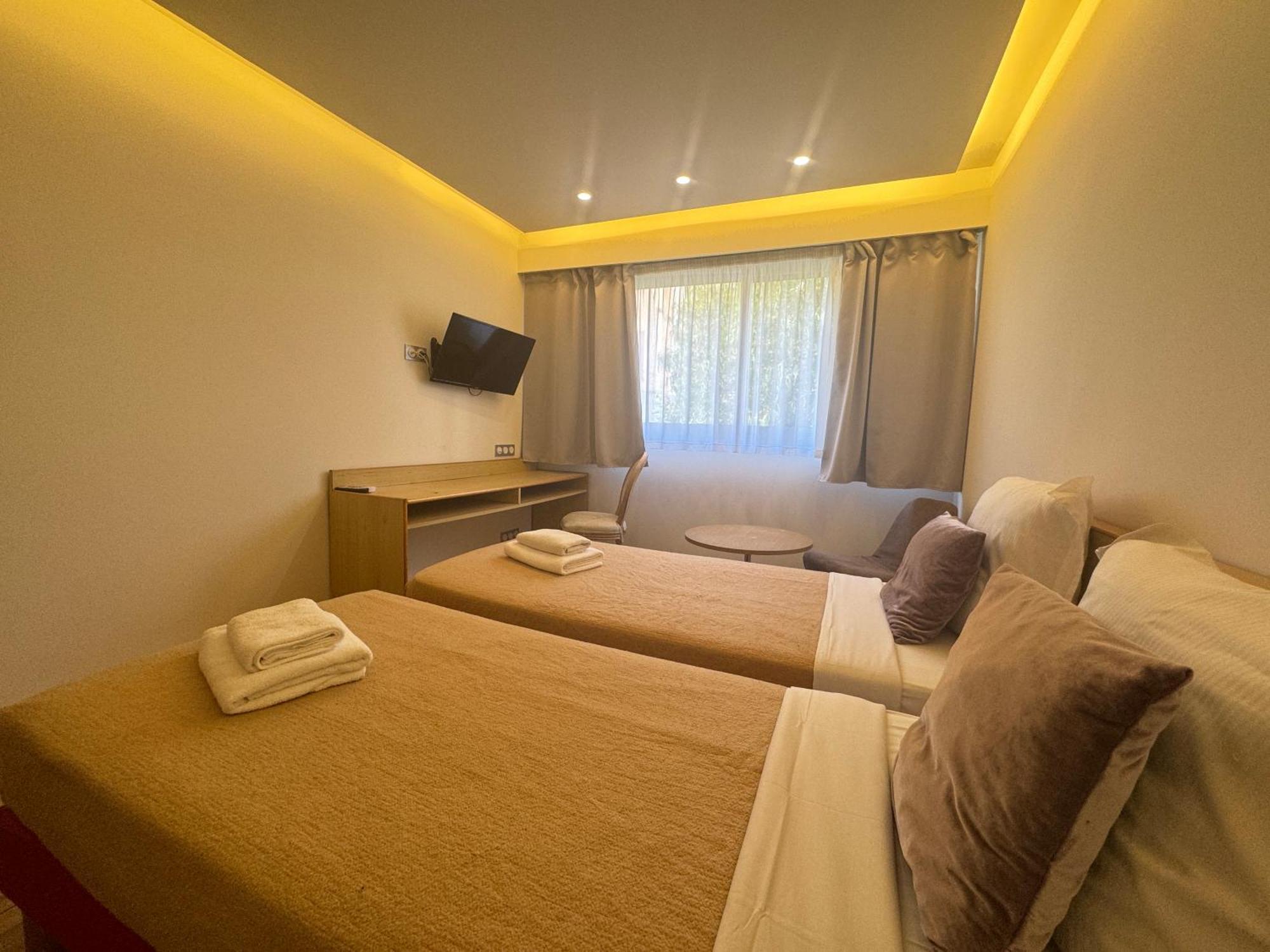 Hotel Panorama กราส ภายนอก รูปภาพ